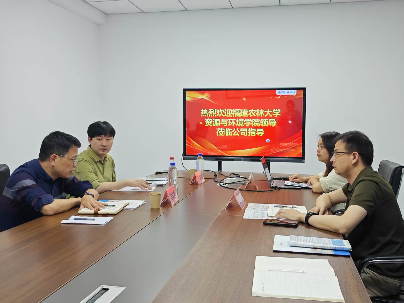 eaf17c48e31fecc83dceee000807f75a.jpg
