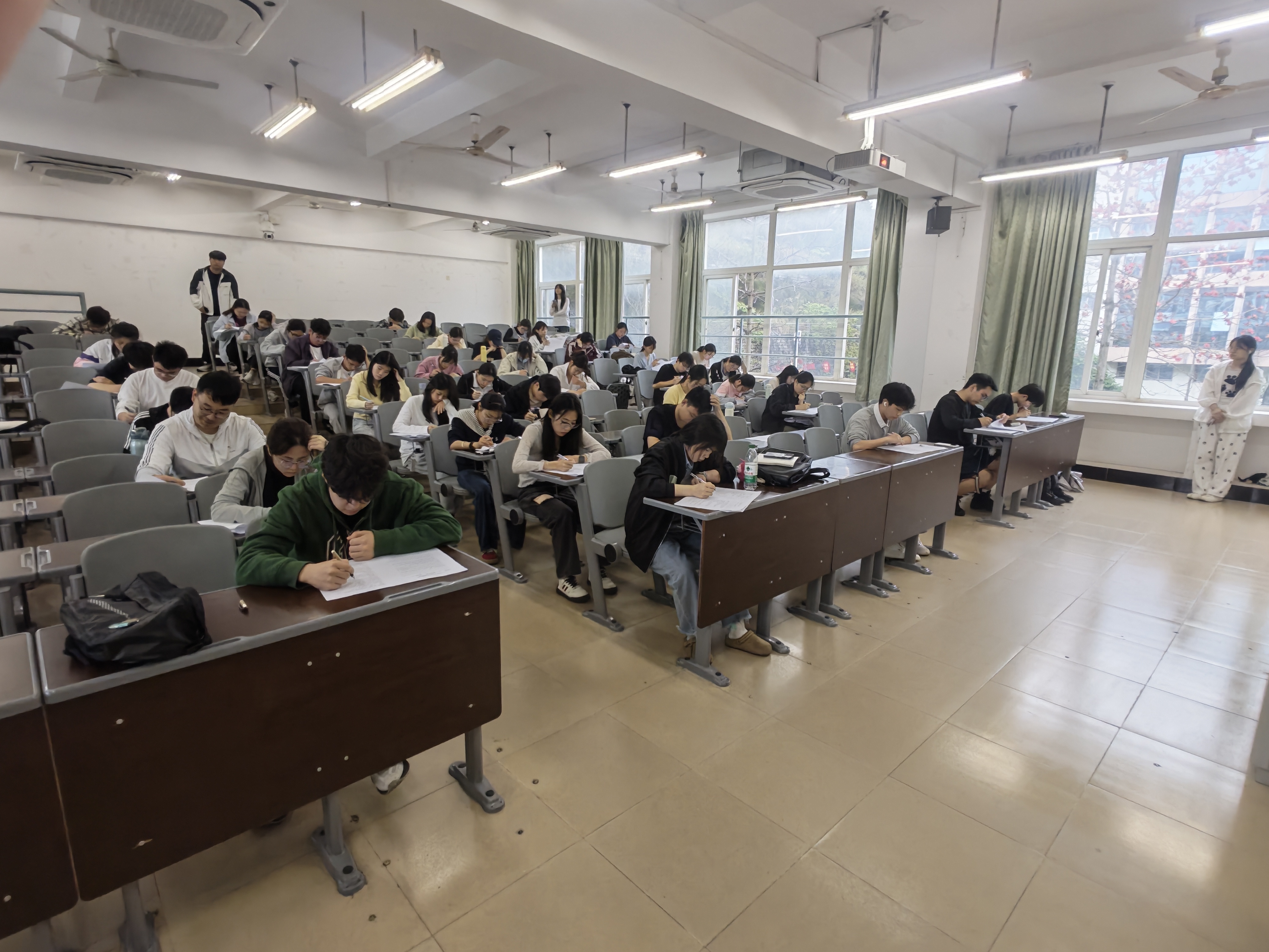 复赛现场.jpg